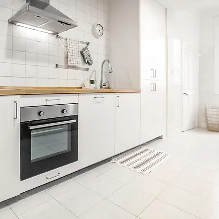 Piso Catalogado En El Centro De Χιχόν